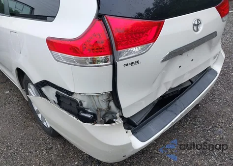 2014 Toyota Sienna Xle/Limited from USA, damaged, VIN 5TDDK3DC4ES081882